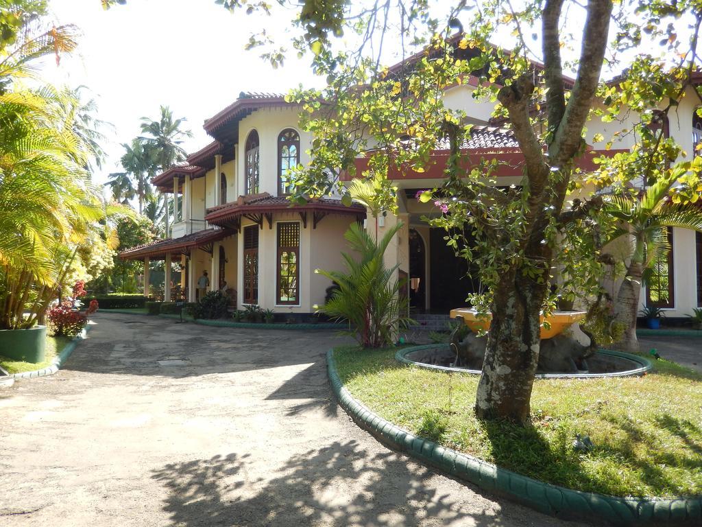 Villa Ranmenika Ahungalla Buitenkant foto